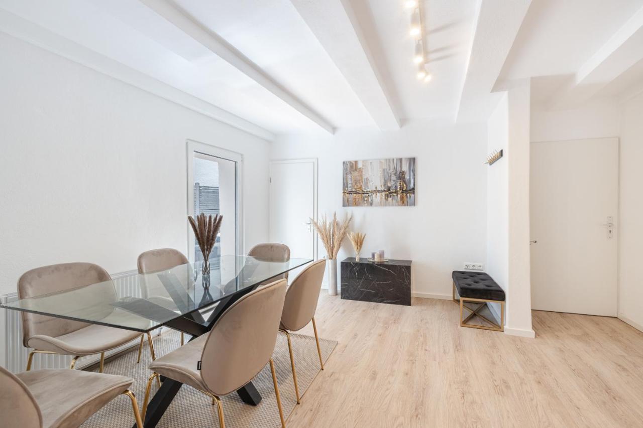 Terrace Apartment With 5 Rooms, Whirlpool And Bbq アウグスブルク エクステリア 写真