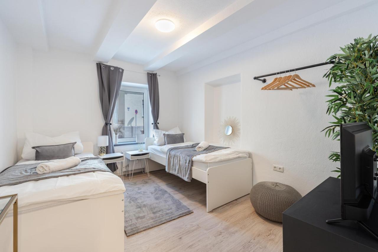 Terrace Apartment With 5 Rooms, Whirlpool And Bbq アウグスブルク エクステリア 写真