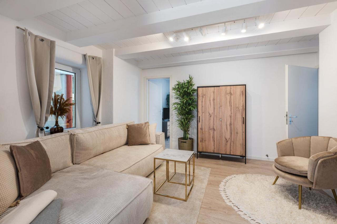 Terrace Apartment With 5 Rooms, Whirlpool And Bbq アウグスブルク エクステリア 写真