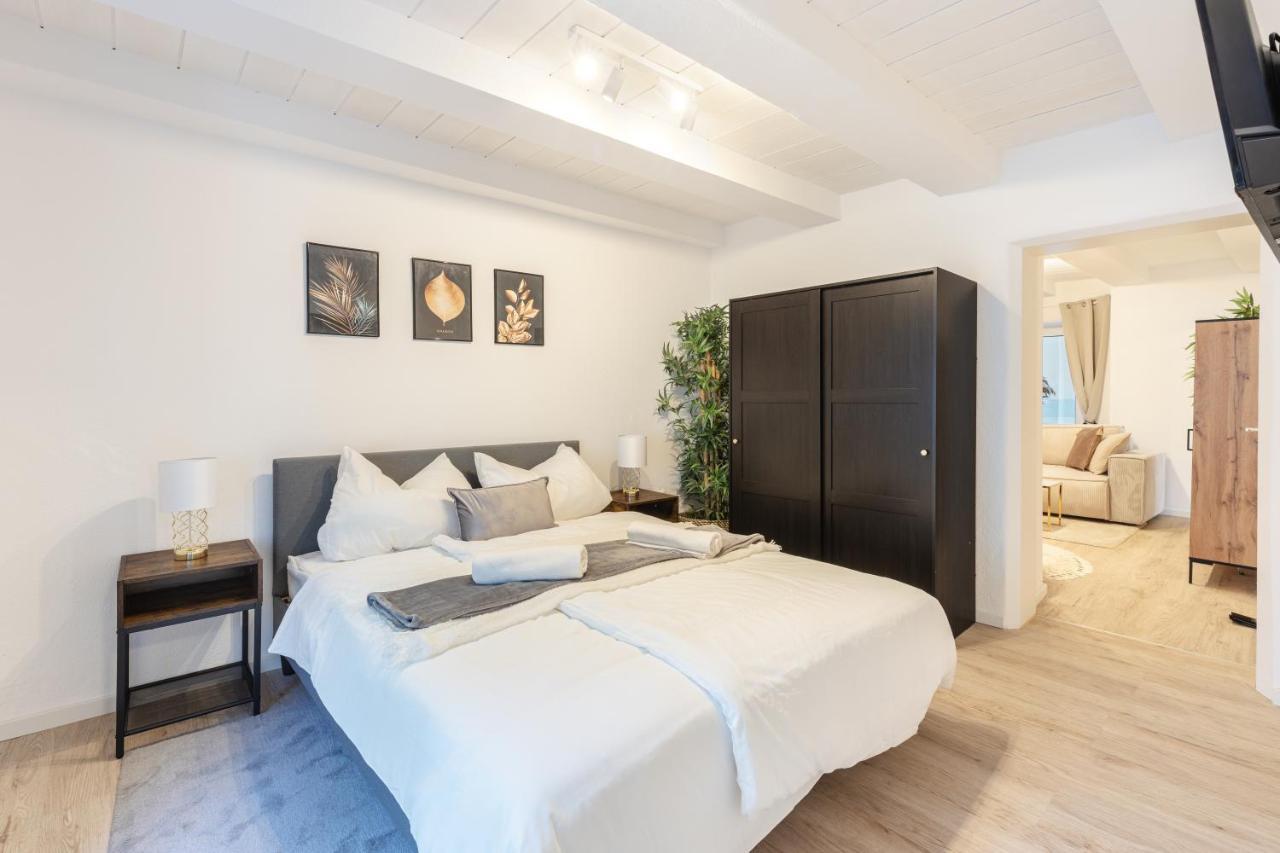 Terrace Apartment With 5 Rooms, Whirlpool And Bbq アウグスブルク エクステリア 写真