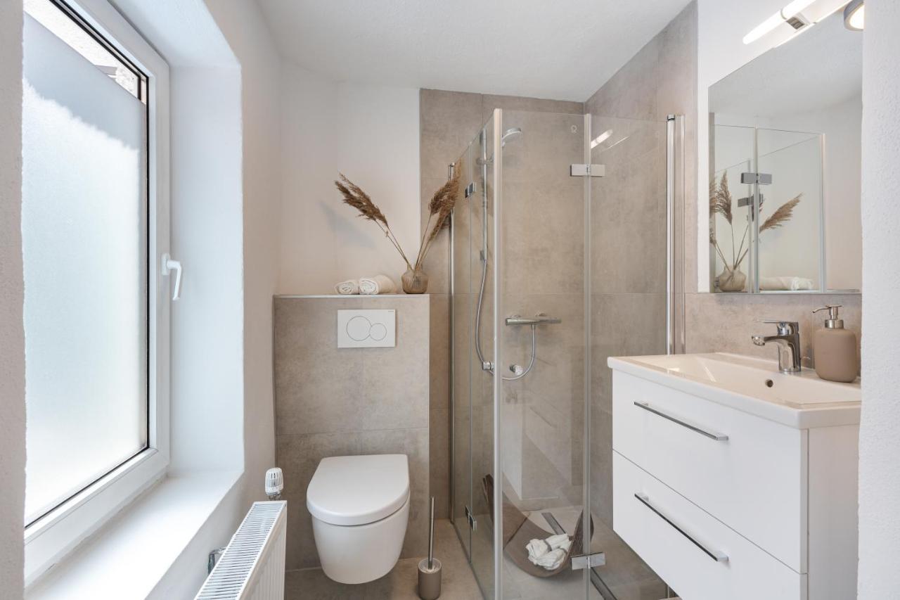Terrace Apartment With 5 Rooms, Whirlpool And Bbq アウグスブルク エクステリア 写真